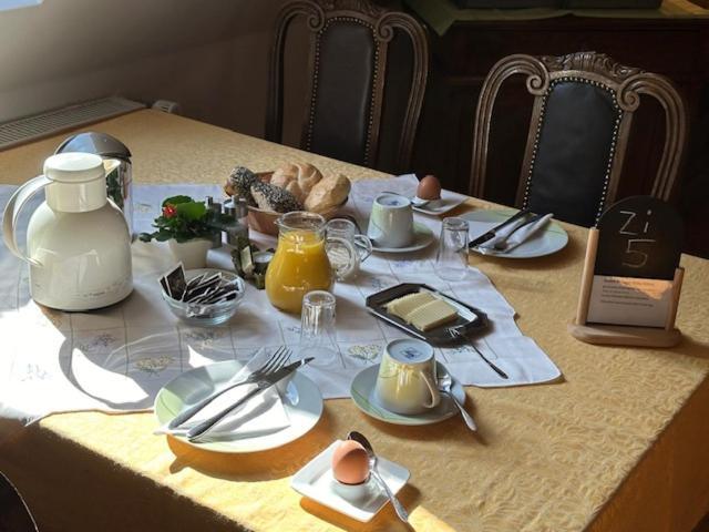 Worners Schloss Weingut & Wellness-Hotel Prichsenstadt Eksteriør billede