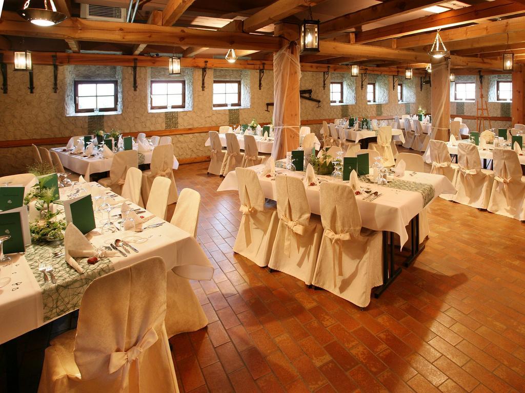 Worners Schloss Weingut & Wellness-Hotel Prichsenstadt Eksteriør billede