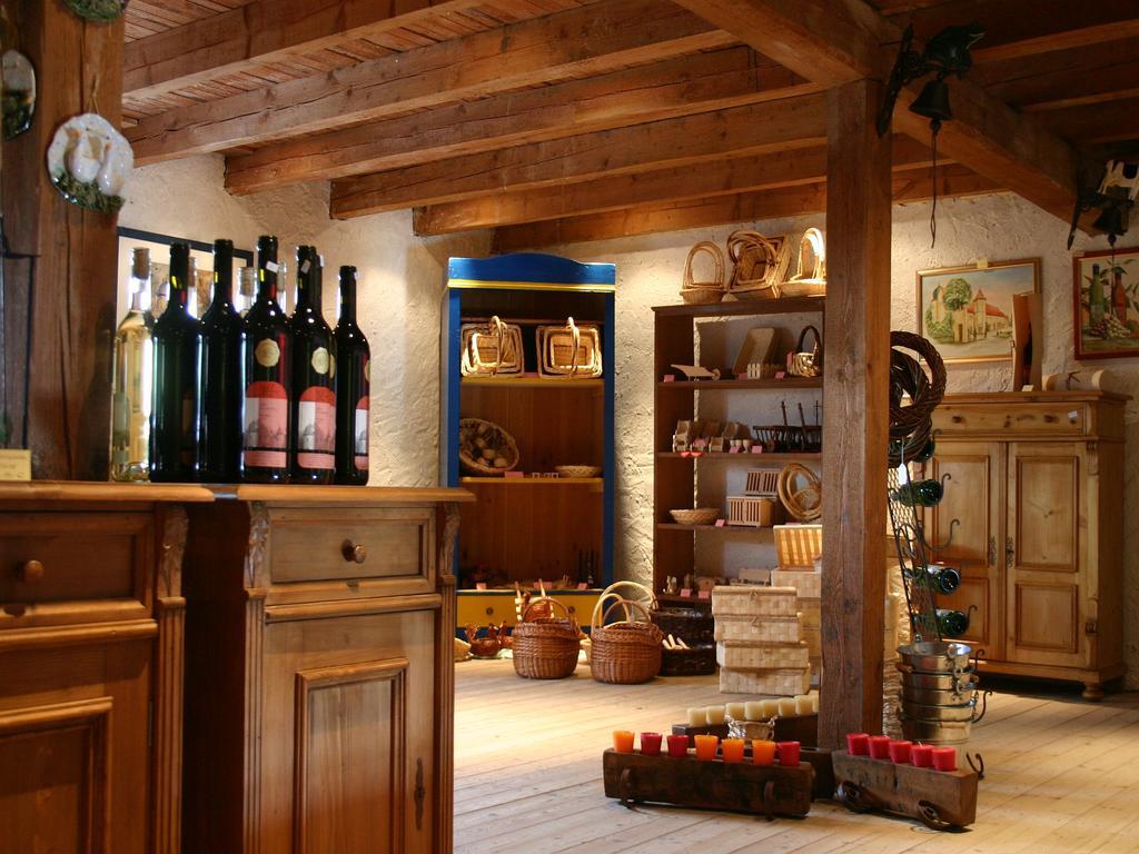 Worners Schloss Weingut & Wellness-Hotel Prichsenstadt Eksteriør billede