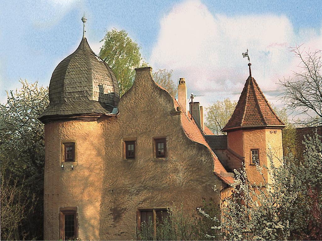 Worners Schloss Weingut & Wellness-Hotel Prichsenstadt Eksteriør billede