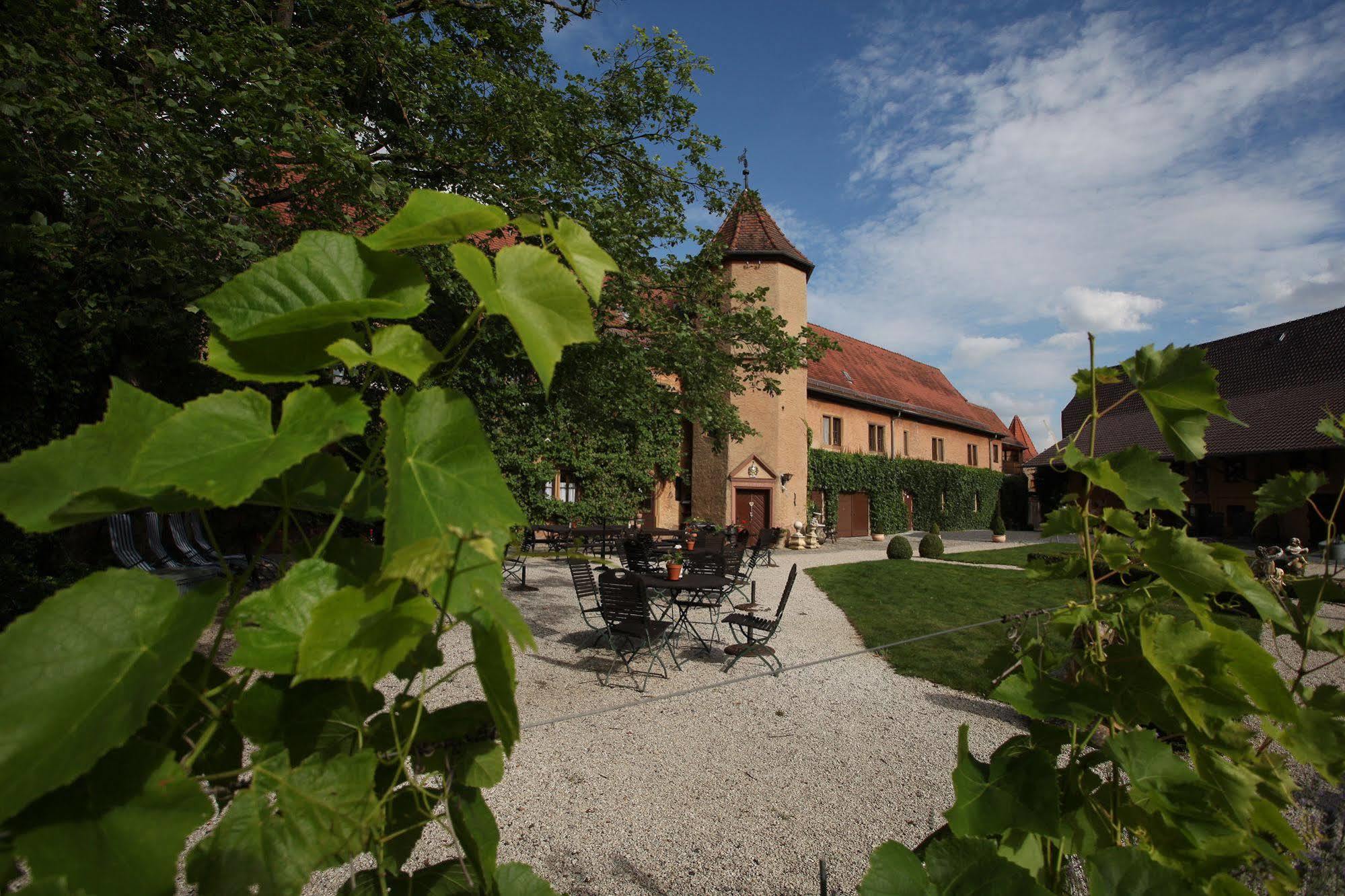 Worners Schloss Weingut & Wellness-Hotel Prichsenstadt Eksteriør billede